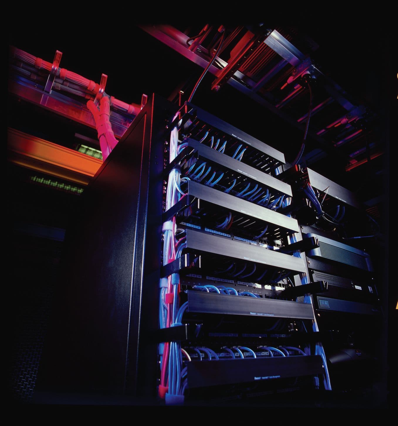 Premium Global Datacenters | Equinix-Powered Infrastructure | FDC Servers